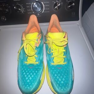 Size 11 - Hoka One One Clifton 9
